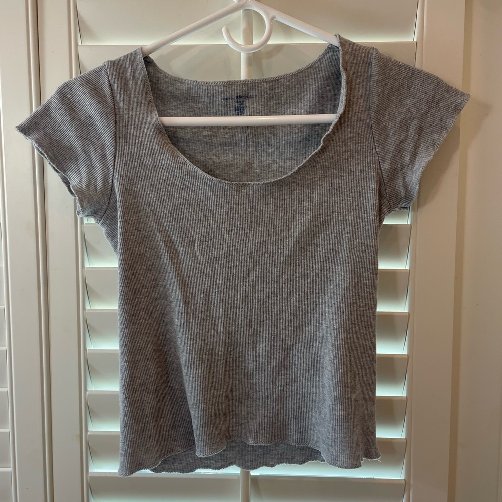 Brandy Melville Light Gray Ribbed Short Sleeve Tee